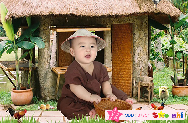 Bé Bùi Gia Khánh