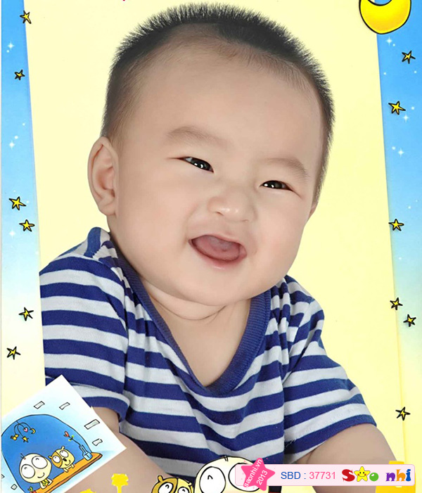 Bé Bùi Gia Khánh