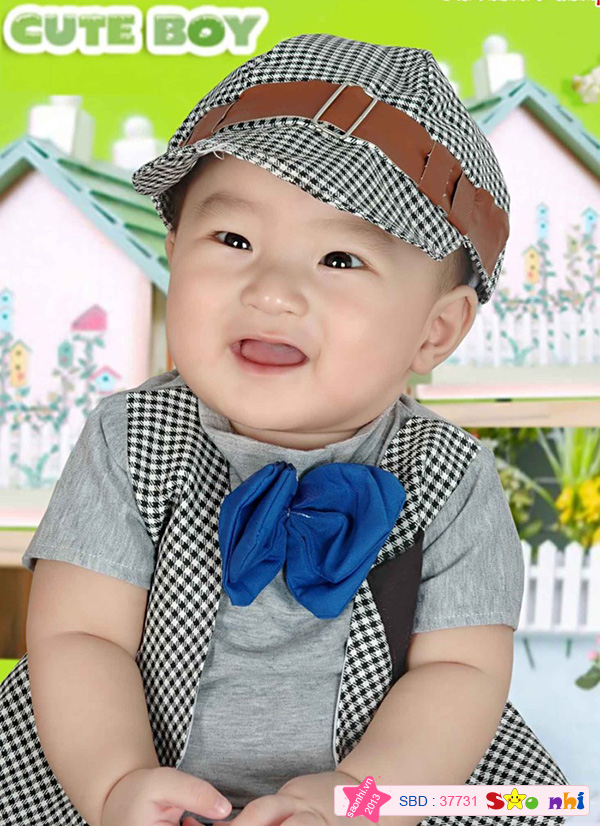 Bé Bùi Gia Khánh