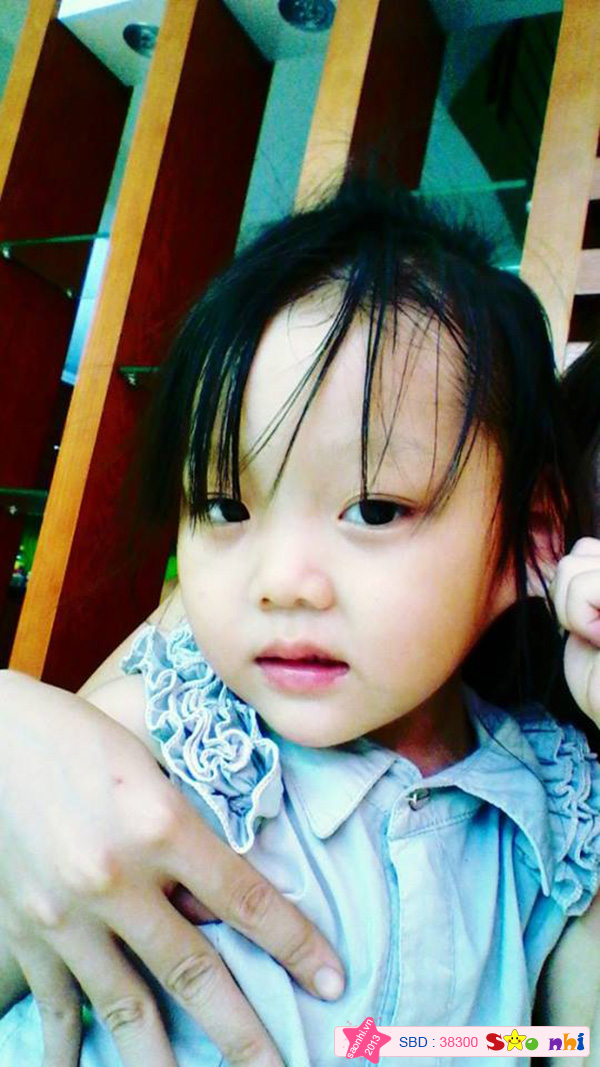 Bé Đinh Gia Nhi