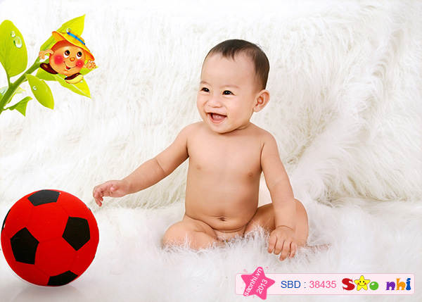 Bé Lê Trần Phúc Khang