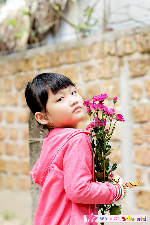 Bé Lê Hoàng Gia Hân