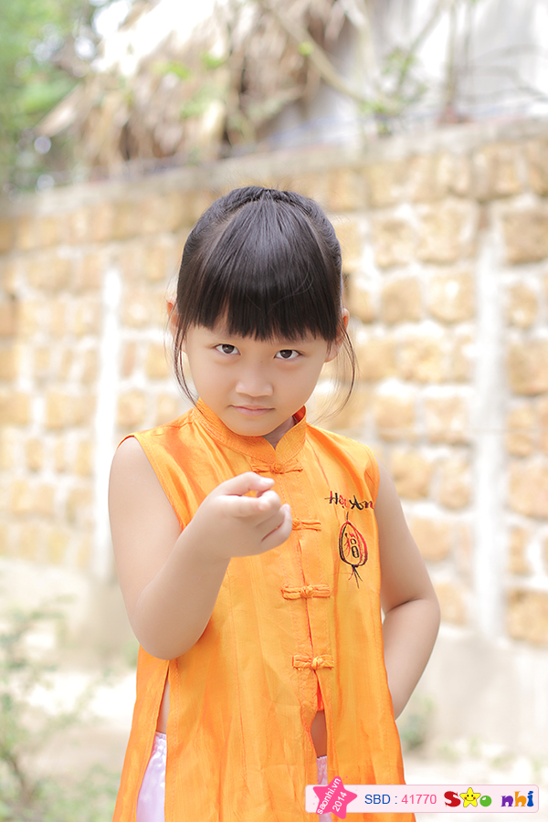 Bé Lê Hoàng Gia Hân