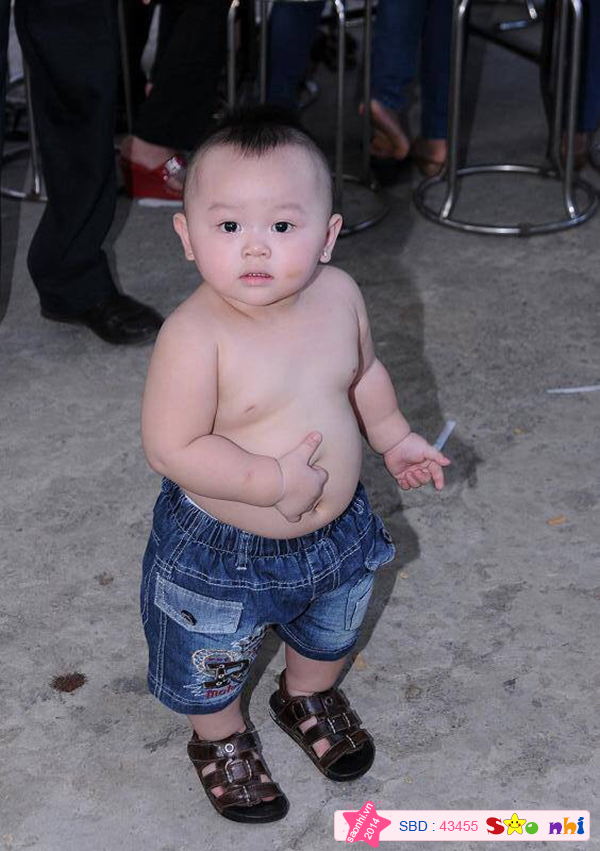 Bé Dương Bảo Khang