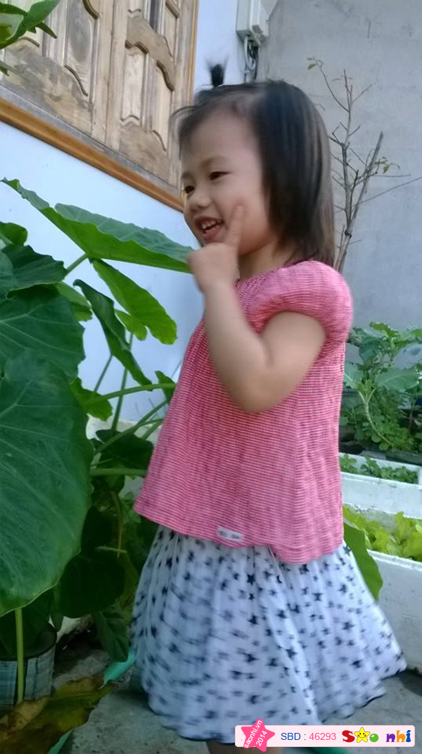 Bé Lê Đoàn Khánh Thy