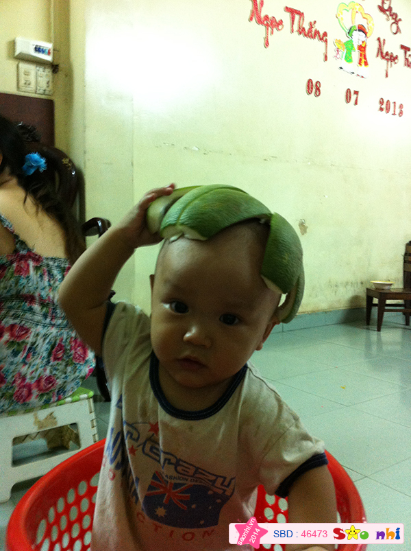 Ba Ba con làm siêu nhân Bưởi nha ?