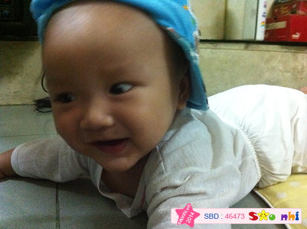 Mẹ Ơi con gián kìa, con đạp à