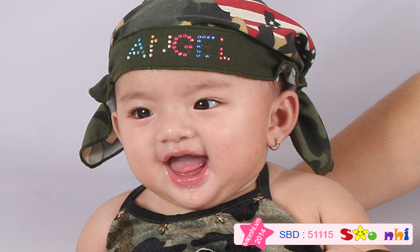 những lúc như thế này mẹ luôn là người ở sau lưng con, vì con chưa ngồi vững