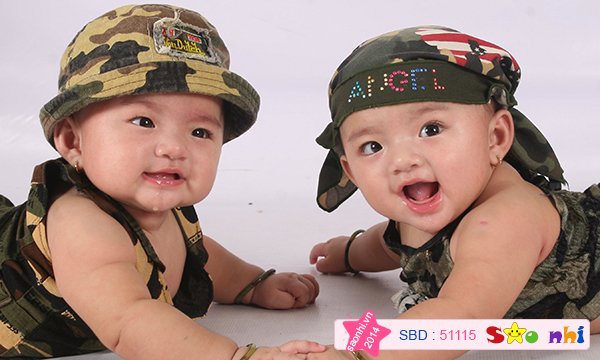 Đây là chị song sinh của con