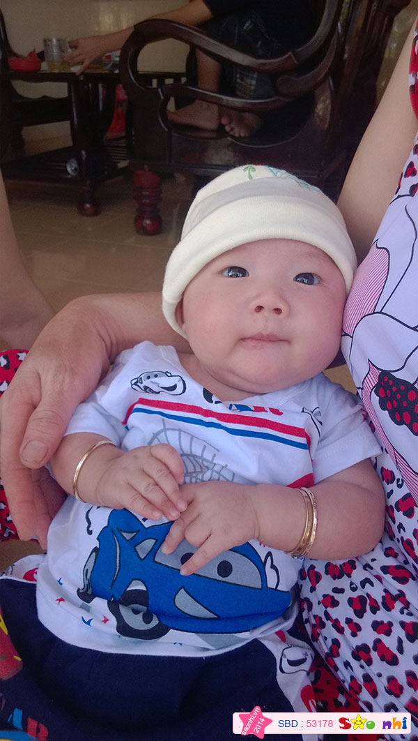 Bé Lê Nguyễn Hoàng Thịnh