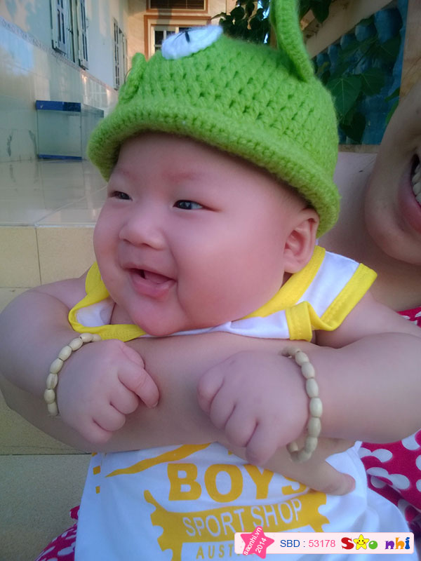 Bé Lê Nguyễn Hoàng Thịnh