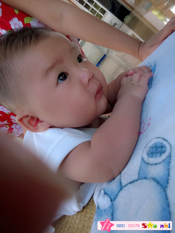 Bé Lê Nguyễn Hoàng Thịnh