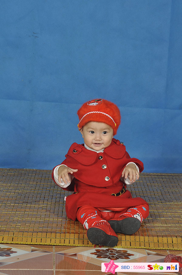 Bé Lương Gia Hân