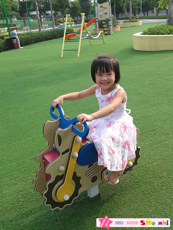 mẹ ơi! con đang lái xe đến đón mẹ này