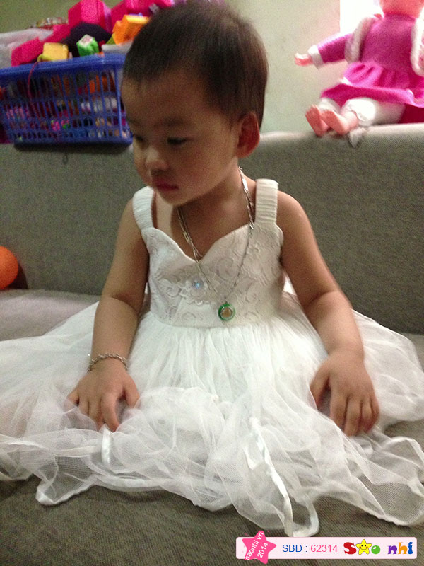 Bé Nguyễn Ngọc Hà Linh