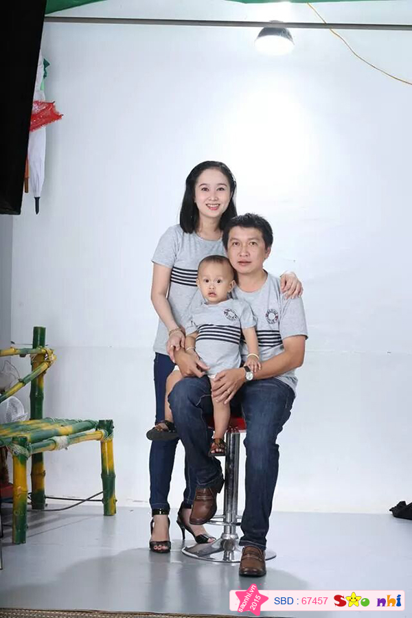 Gia đình bé Quách Thế Vinh