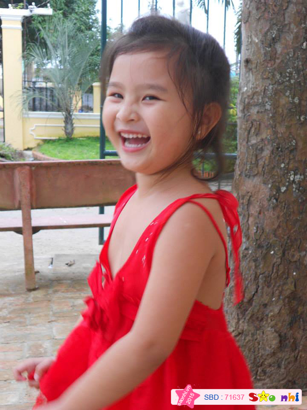 Bé Huỳnh Anh Thư