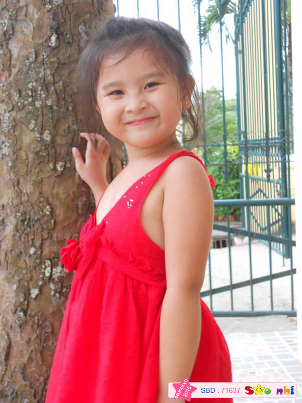 Bé Huỳnh Anh Thư