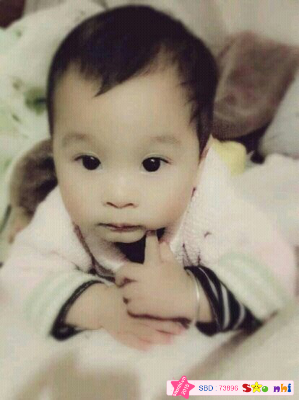 Gia Bảo Tạo Dáng Chụp ảnh nè <3 yêu hơm <3