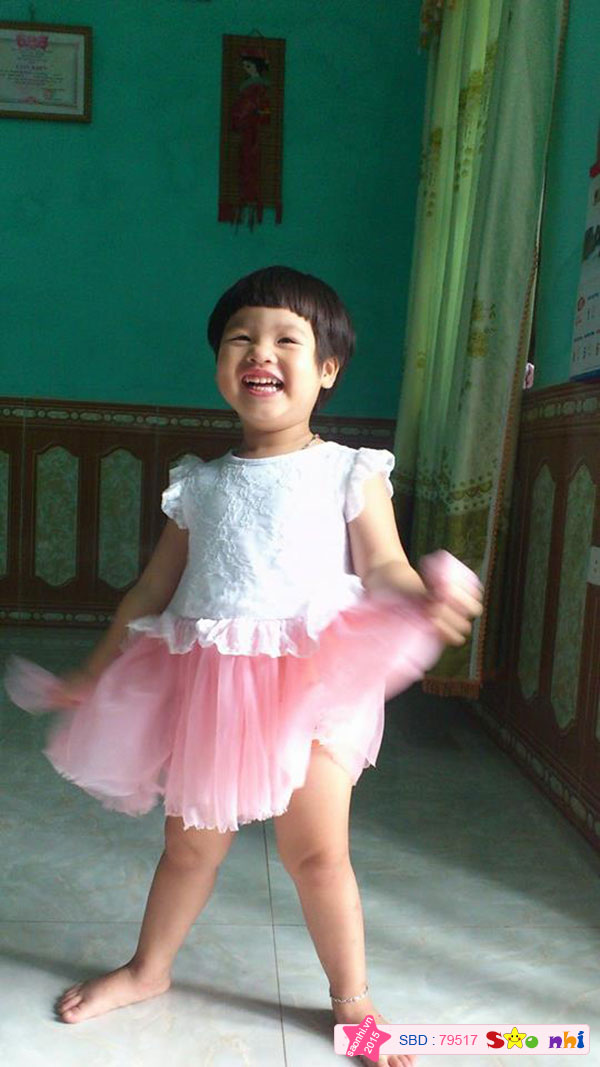 Bé Nguyễn Hà Phương
