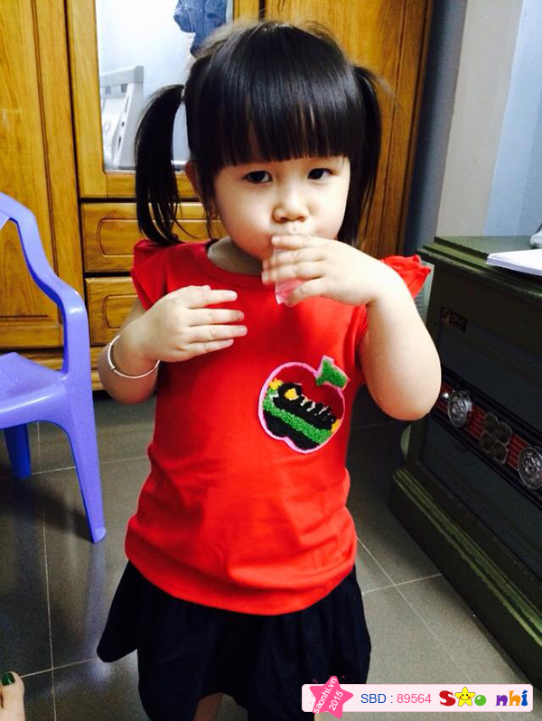 Mấy cô chú ơi , Rốt bị chụp lén nè , dìm hàng qá trời luôn :3 