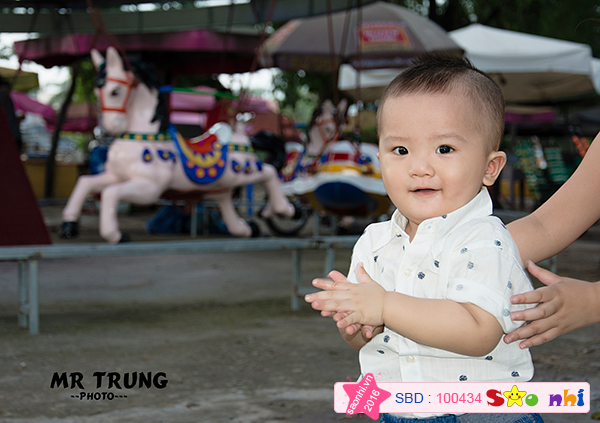 bé Trần Nguyễn Bảo Khang