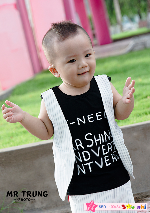 bé Trần Nguyễn Bảo Khang