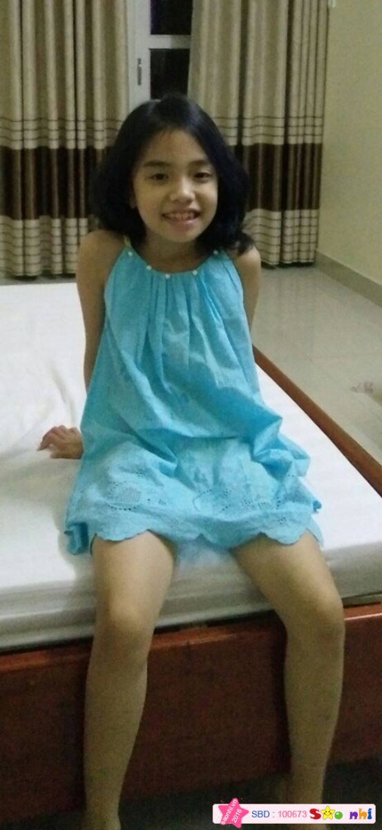 bé Bùi Tường Linh