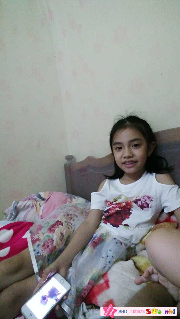 bé Bùi Tường Linh