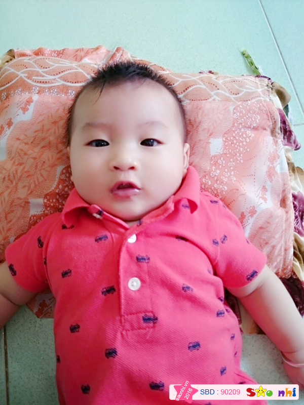 bé Bùi Tiến Đạt