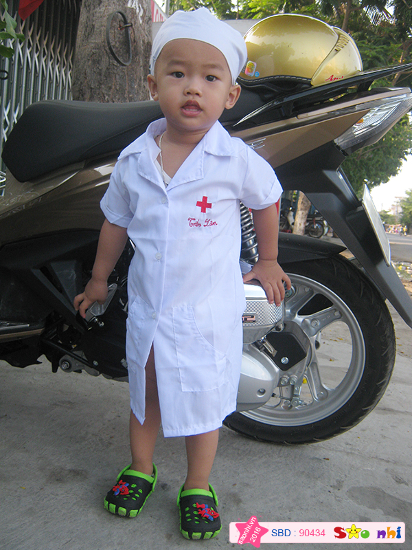 Bác sĩ nhí Nguyễn Trần Lâm (19 tháng tuổi)