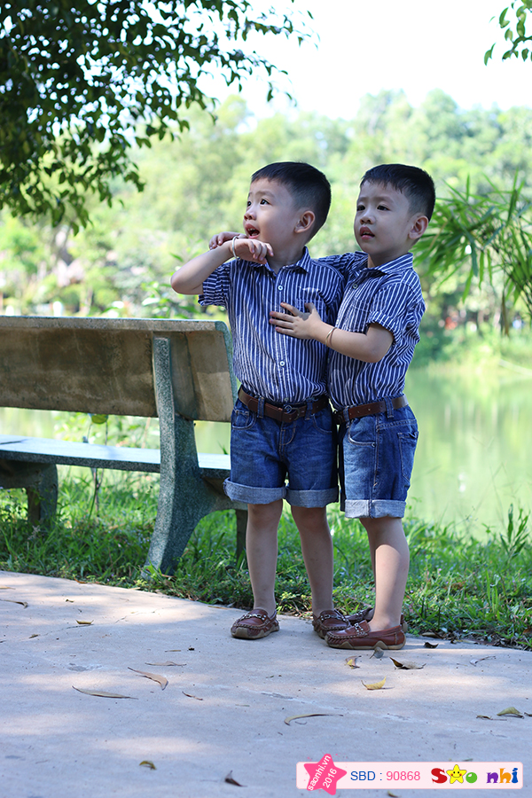 bé Phạm Nguyền Gia Lâm và Phạm Nguyễn Duy Lâm