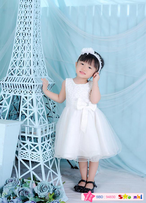 bé Nguyễn Lê Uyên Nhi