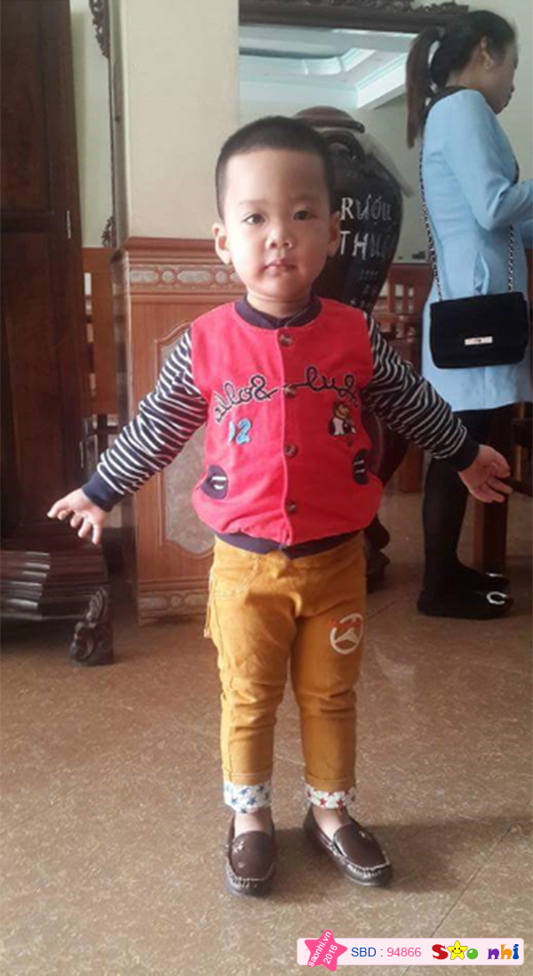 bé Hoàng Lê Gia Bảo