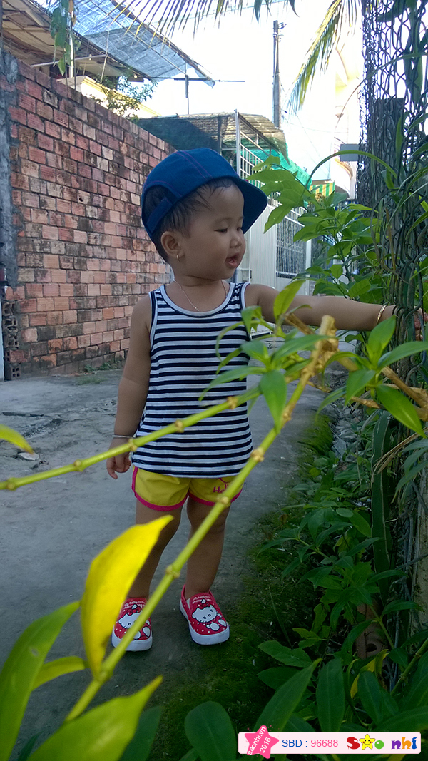 bé Phạm Nguyễn Phương Uyên