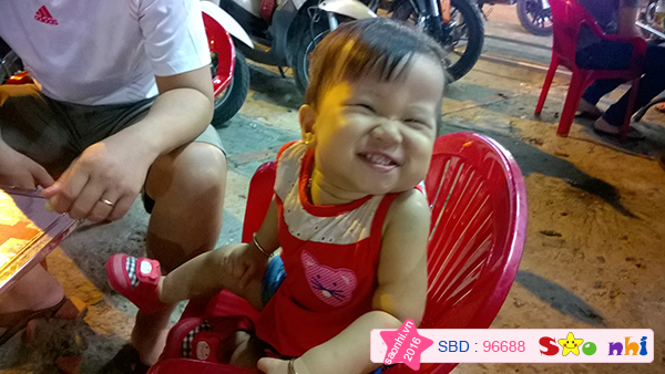bé Phạm Nguyễn Phương Uyên