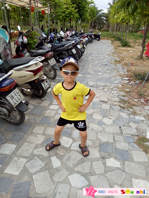 Trông e ngầu không mẹ