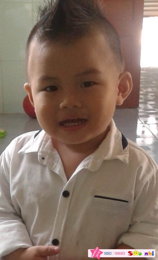 bé Phạm Gia Huy